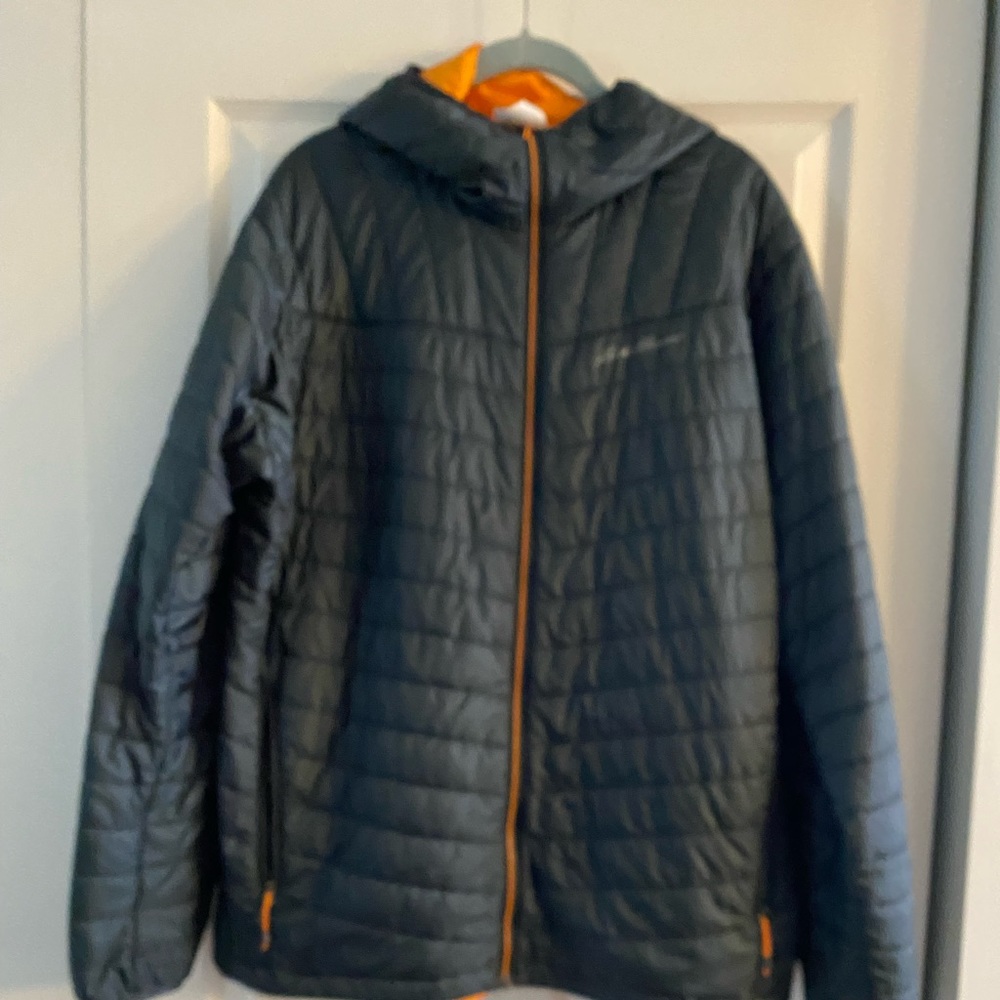 Eddie Bauer Men’s hooded first ascent jacket, large